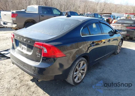 2012 Volvo S60 T6 из США, поврежденный, VIN YV1902FH9C2101623